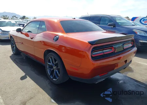 2022 Dodge Challenger Sxt z USA, uszkodzony, nr VIN 2C3CDZAG5NH112723